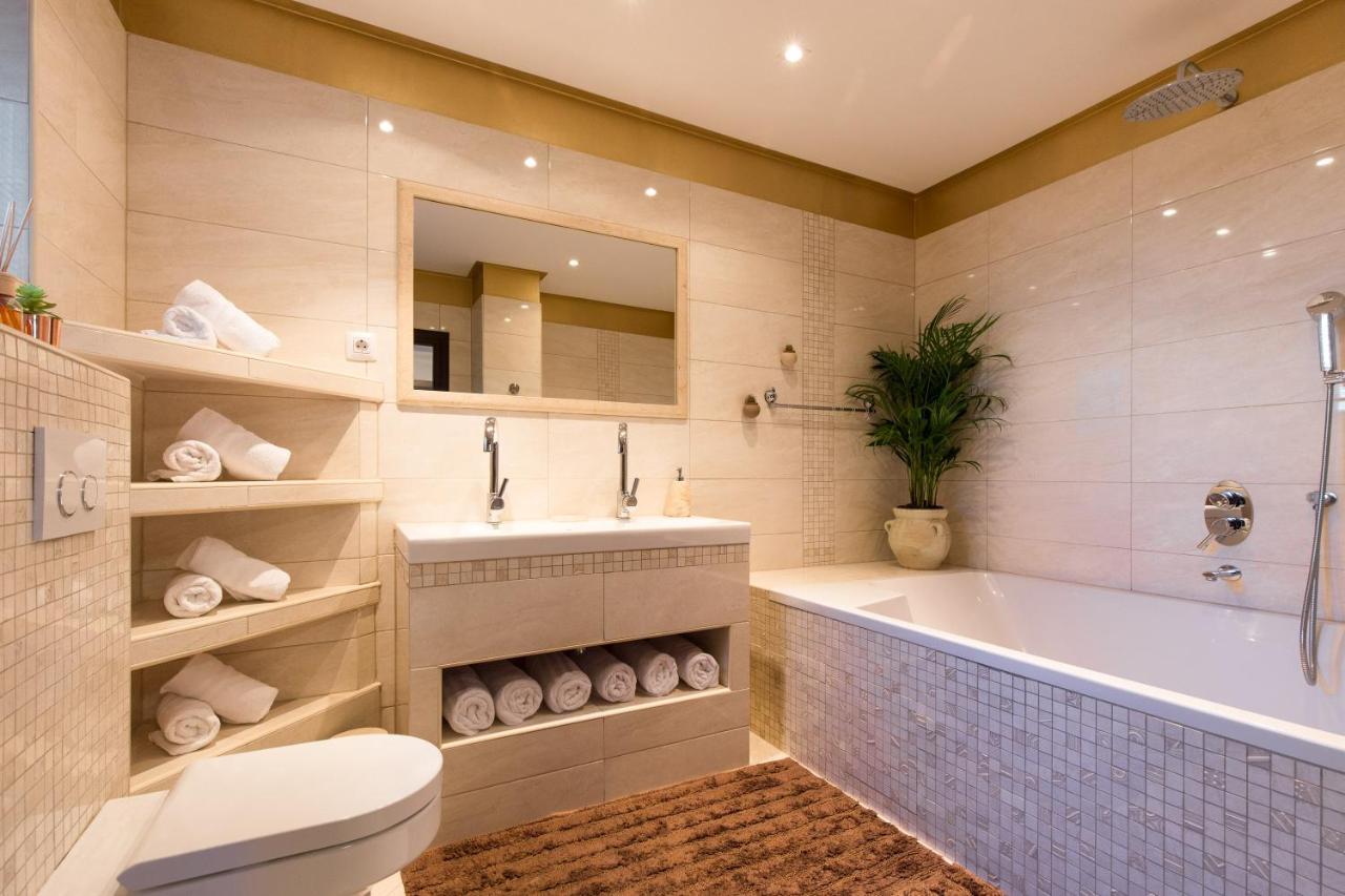 Deluxe Sea View Apartment Mate Balote 里耶卡 外观 照片