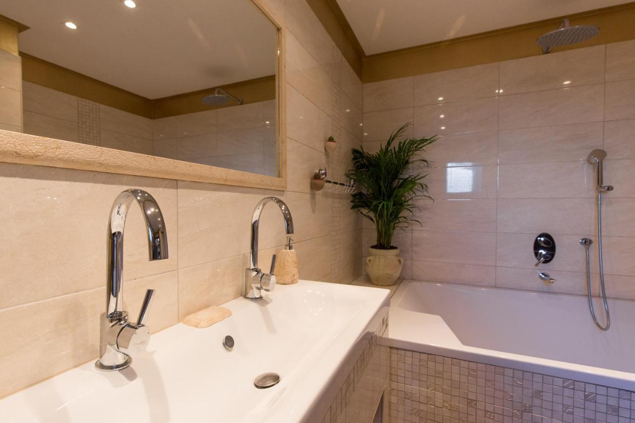 Deluxe Sea View Apartment Mate Balote 里耶卡 外观 照片