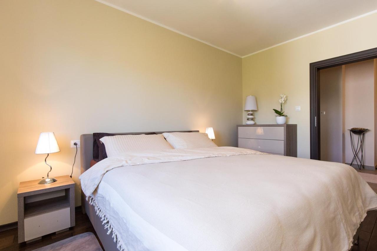 Deluxe Sea View Apartment Mate Balote 里耶卡 外观 照片