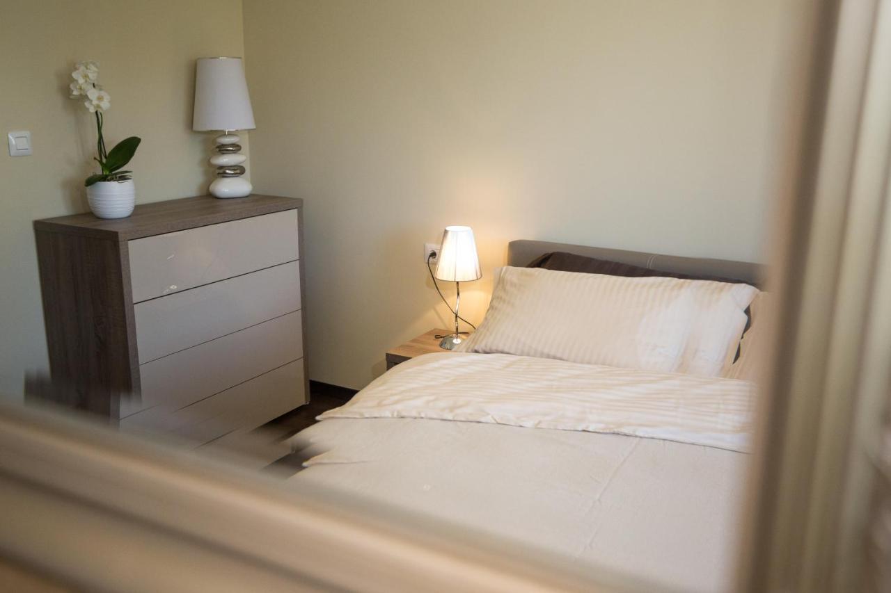 Deluxe Sea View Apartment Mate Balote 里耶卡 外观 照片
