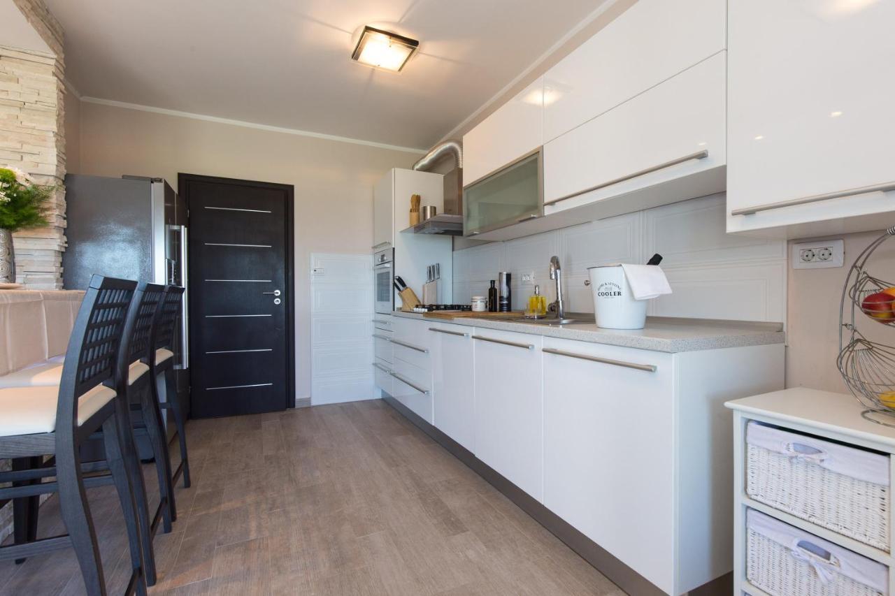 Deluxe Sea View Apartment Mate Balote 里耶卡 外观 照片